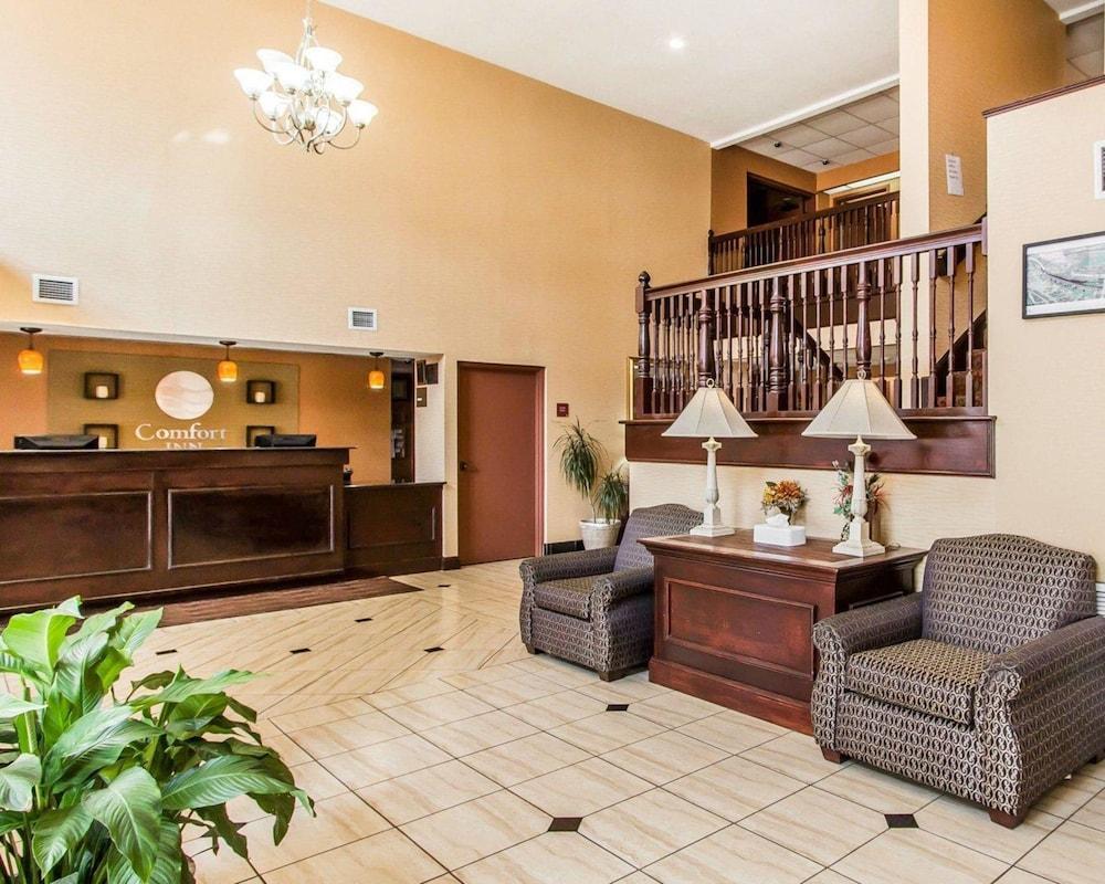 Comfort Inn & Suites Lincoln Bagian luar foto