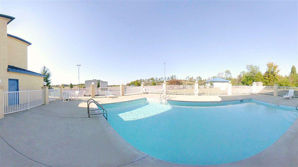 Comfort Inn & Suites Lincoln Bagian luar foto