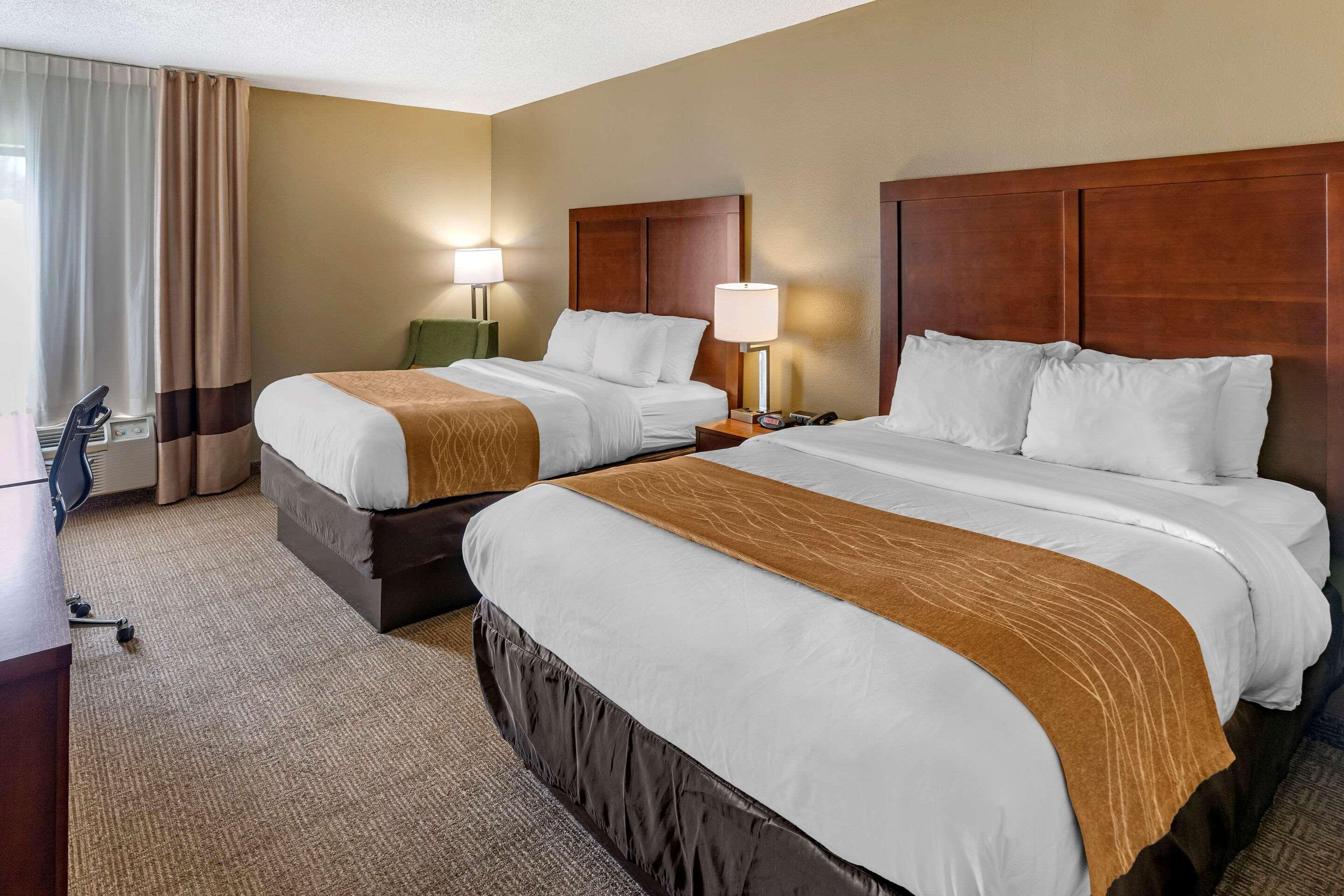 Comfort Inn & Suites Lincoln Bagian luar foto