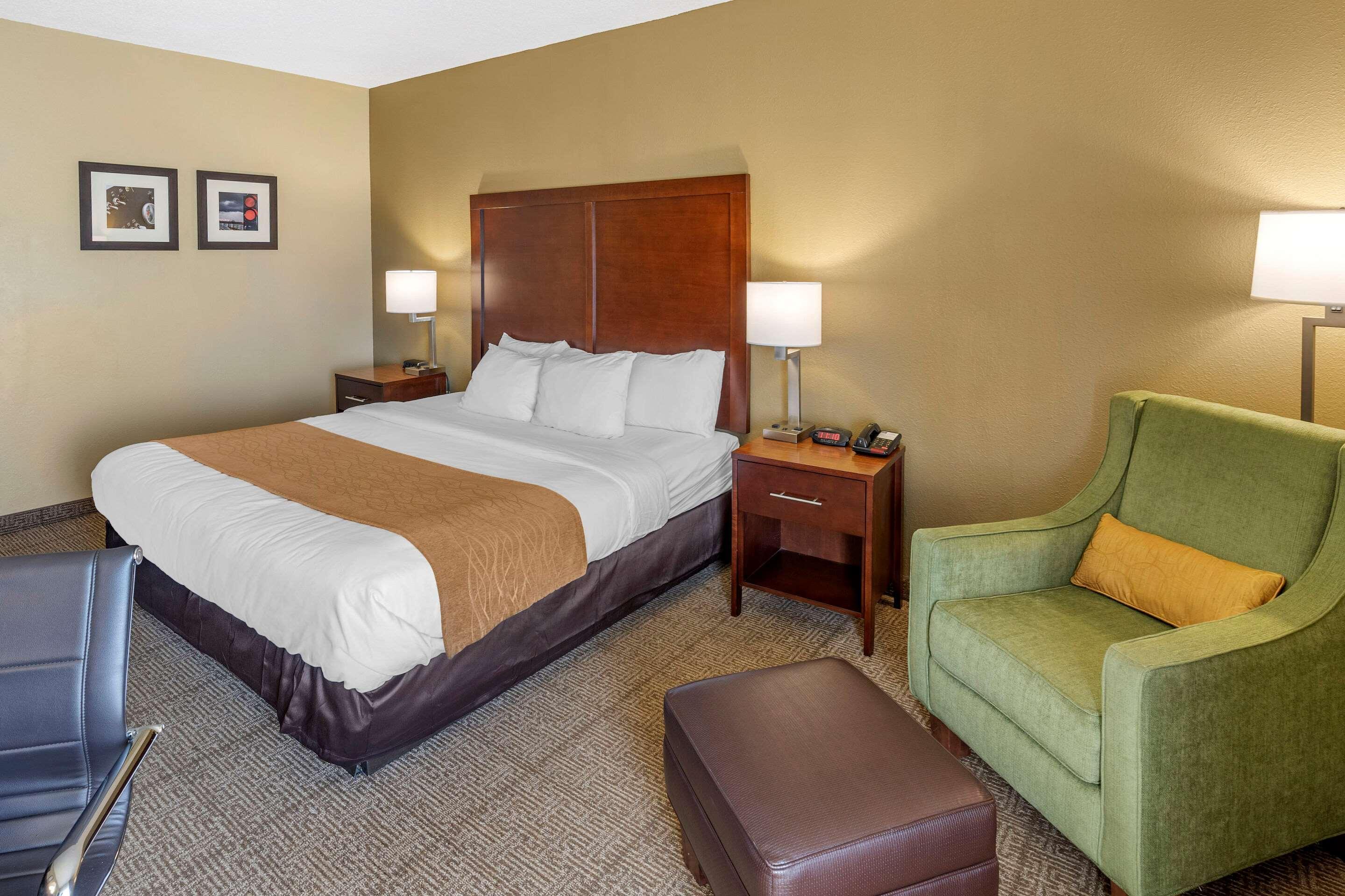 Comfort Inn & Suites Lincoln Bagian luar foto