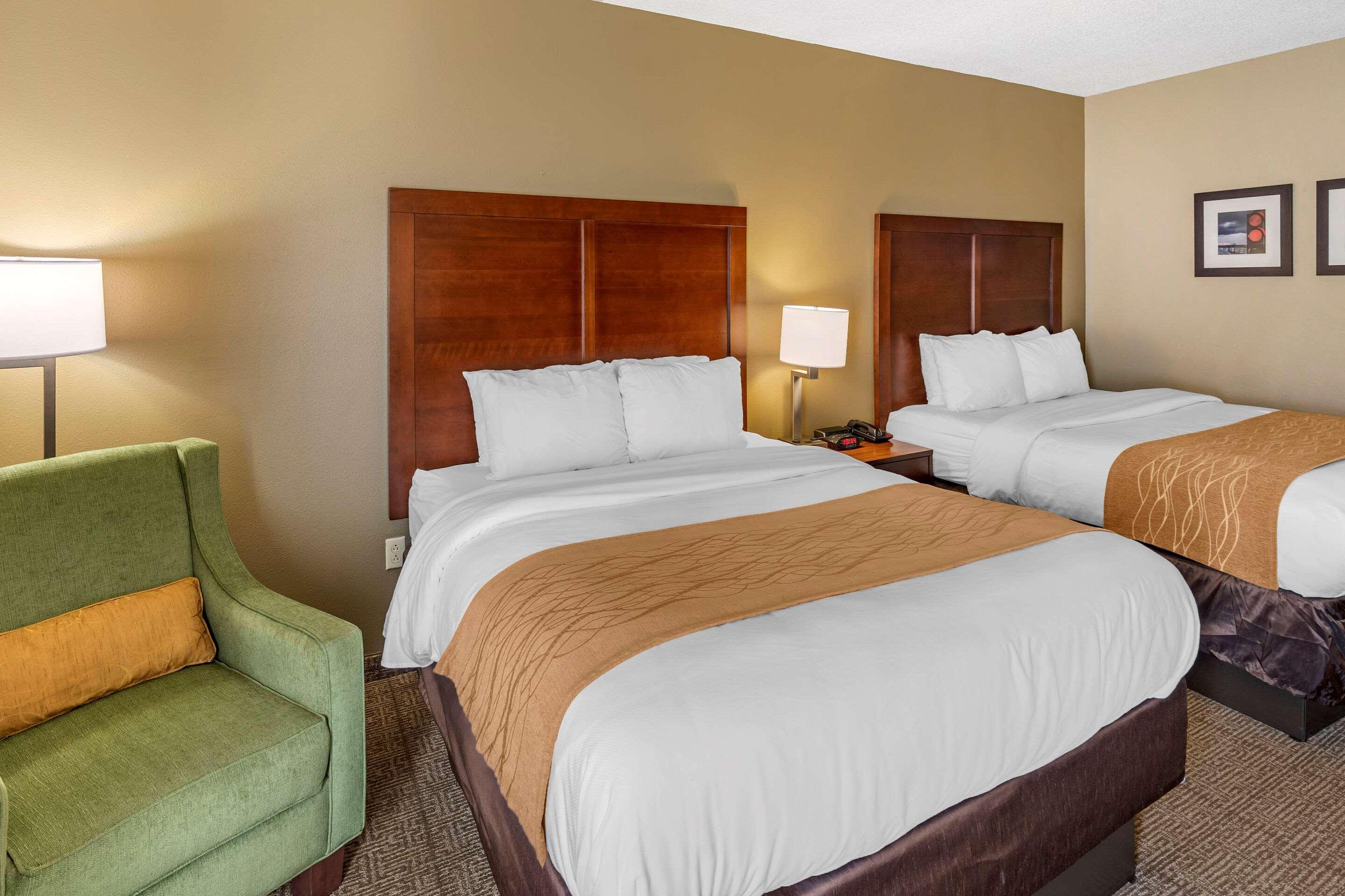 Comfort Inn & Suites Lincoln Bagian luar foto