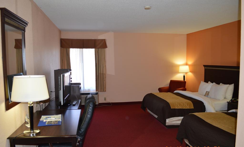 Comfort Inn & Suites Lincoln Bagian luar foto