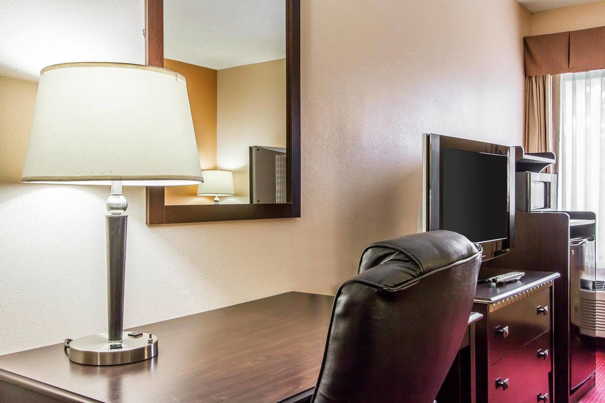 Comfort Inn & Suites Lincoln Bagian luar foto