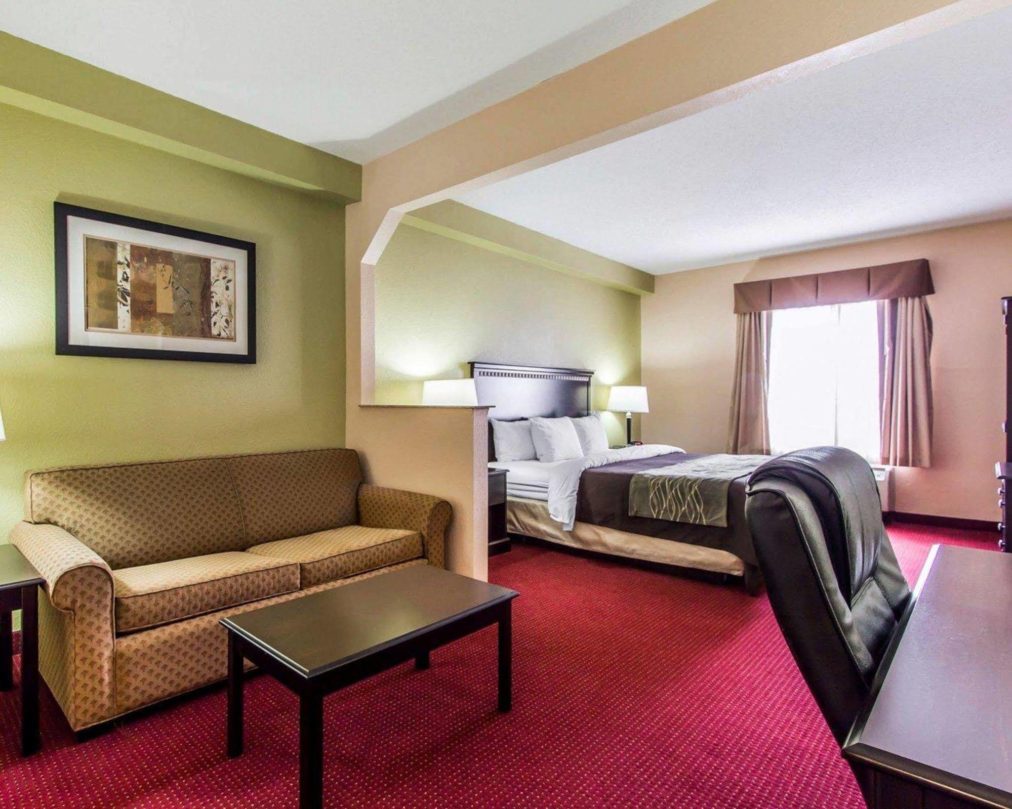 Comfort Inn & Suites Lincoln Bagian luar foto